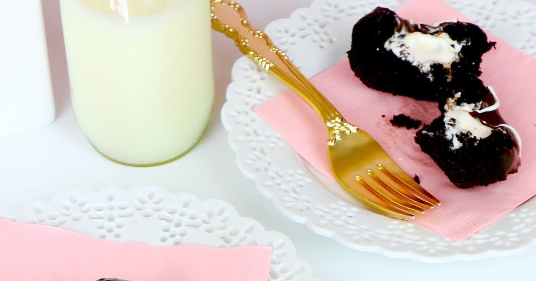 Homemade Hostess Cream Filled Cupcakes