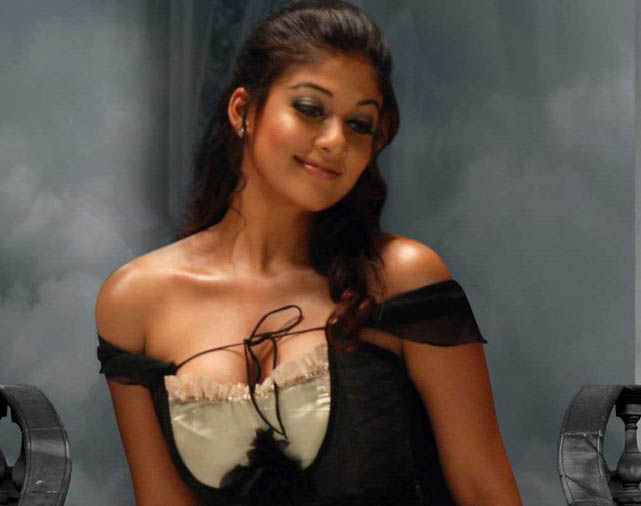 actressnayantharahotboobshow1 30 pictures