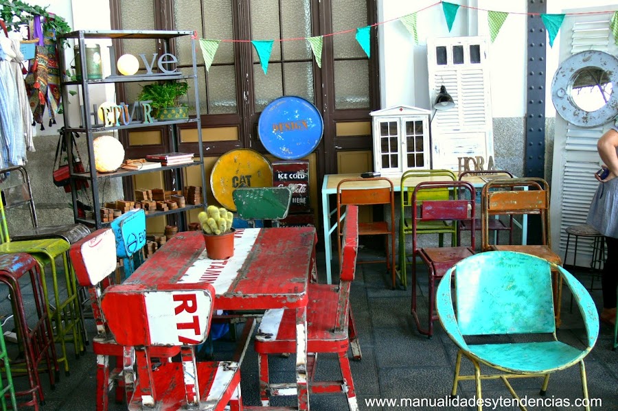 muebles de estilo industrial del mercado de motores