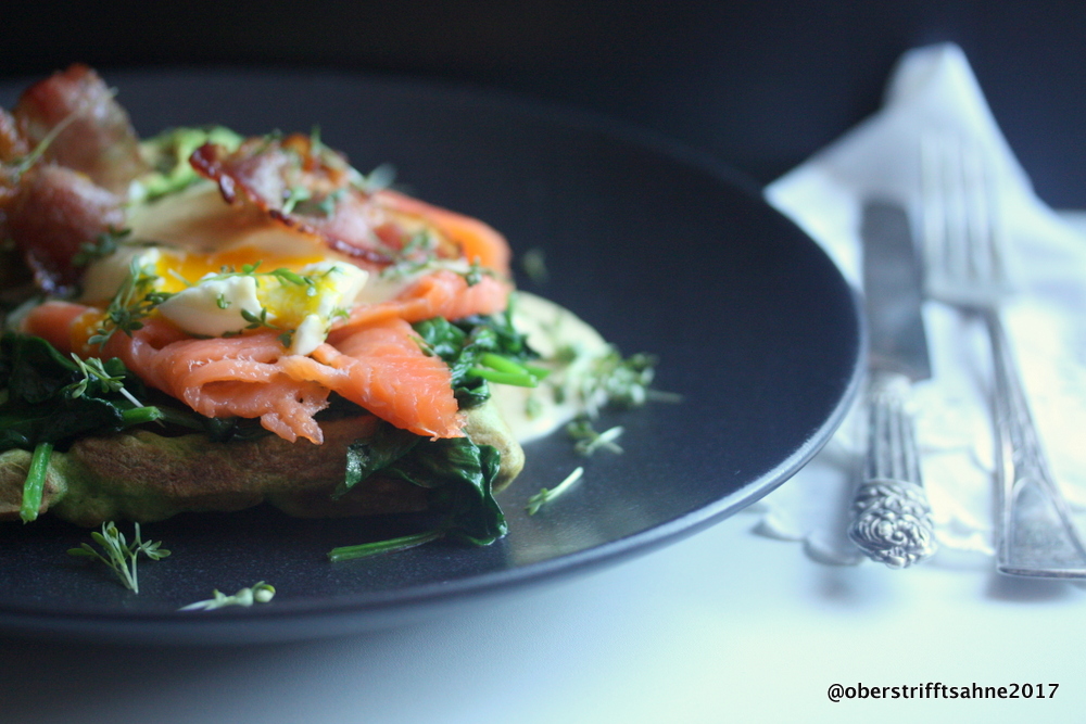 Hauptmahlzeit Frühstück Eggs Benedict Florentine Royal