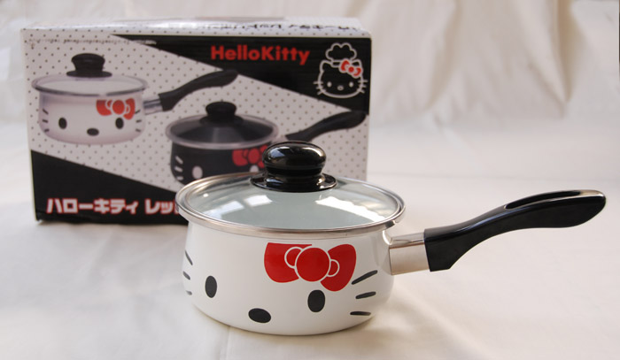 panci hello kitty