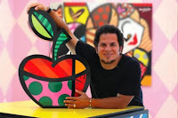 Aula de Artes Romero Britto - Técnica Pintura em Jornal
