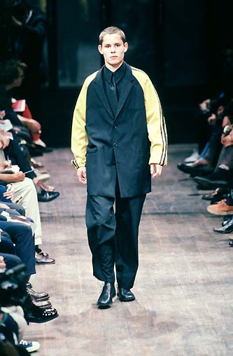 Style File Yohji Yamamoto: Street Smart Style by Yohji Yamamoto 1998