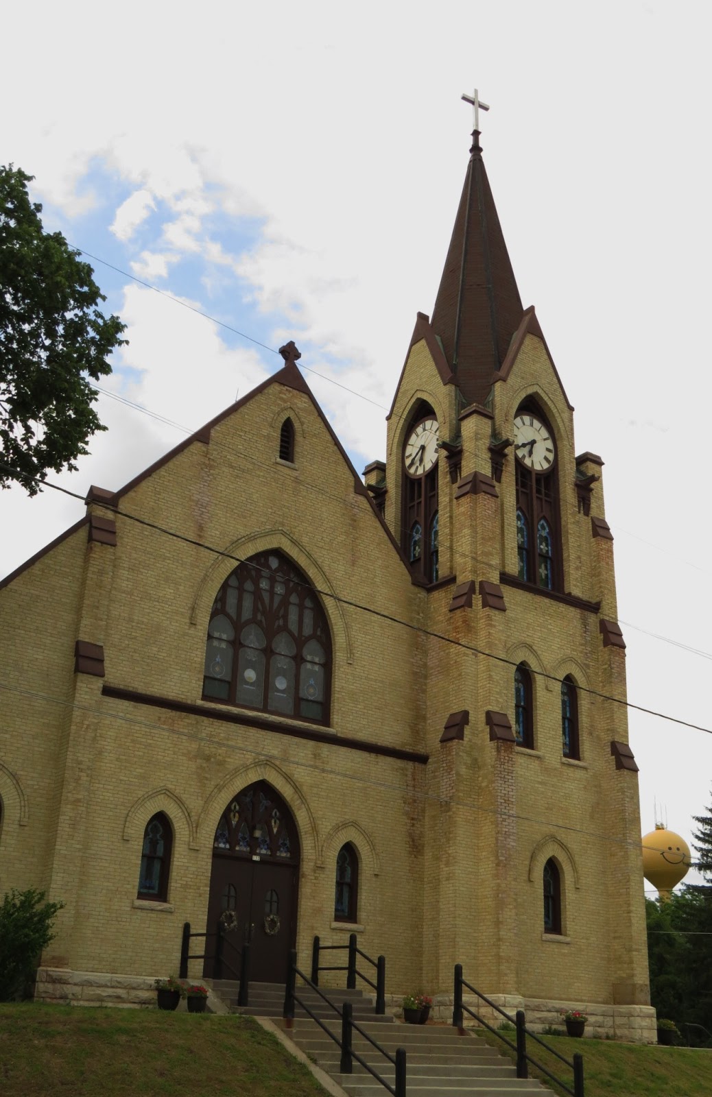 Nomadic Newfies Pinewoods Campground, Kettle Moraine Southern Unit