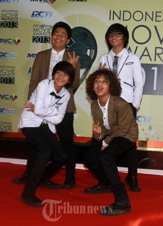 Memories Blog's: Lirik Lagu Coboy Junior - Kenapa Mengapa