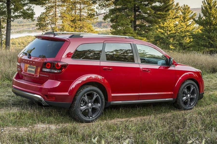 2014 Dodge Journey Crossroad unveiled