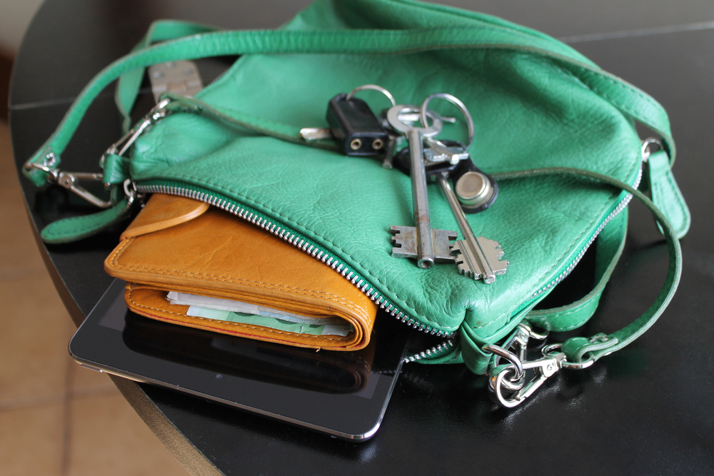 What’s in your Purse? Feng Shui WealthProducing Tips for Handbags