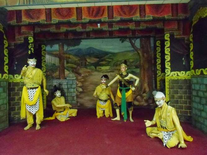 wisata kudus -Museum Ranggawarsita Abdulrahman Saleh semarang Jawa Tengah