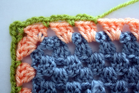 How to crochet a edging for a granny stripe blanket