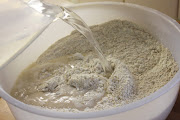 . processing aid calcium sulphate, flour treatment agent ascorbic acid, .
