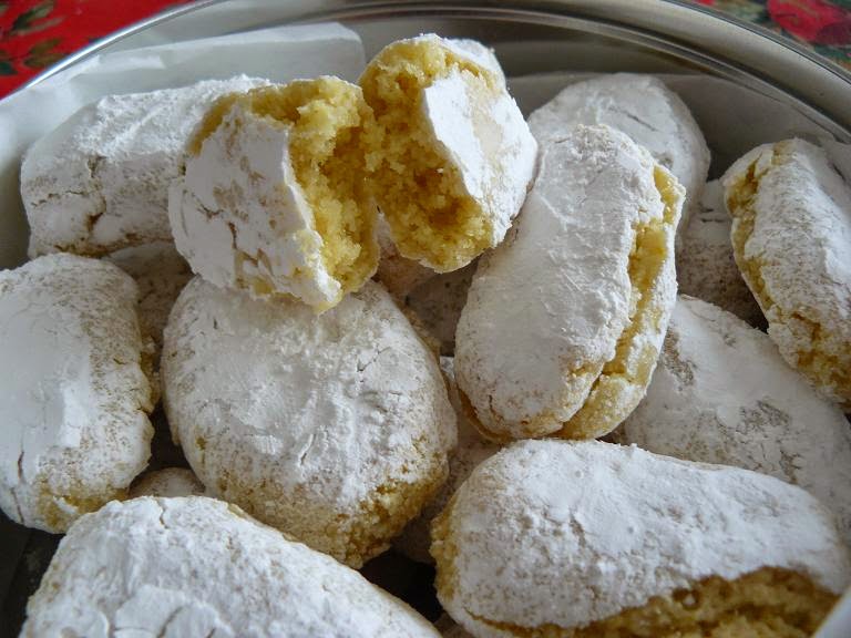 From a Tuscan Hillside: The sweet side of Siena: ricciarelli