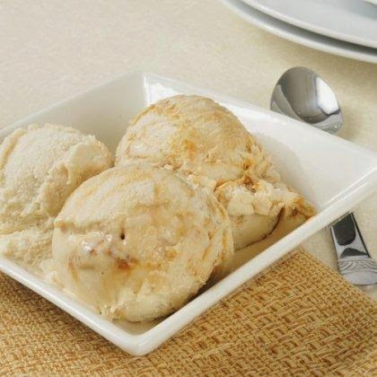Σπιτικό παγωτό καραμέλα χωρίς τη χρήση παρασκευαστή παγωτού