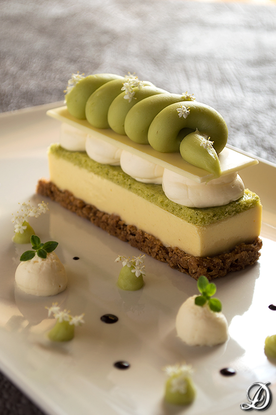 Postre de Aguacate, Mango y Tomillo limón