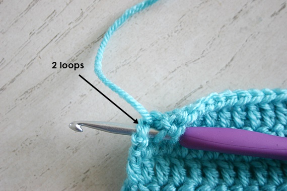 Four Ways to Avoid the Turning Chain Hole when Crocheting by Susan Carlson of Felted Button