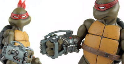 Teenage Mutant Ninja Turtles Donatello 1/6 Scale Collectible Figure by Mondo