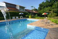 Piscina del Hotel Pousada Recanto dos Pássaros