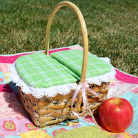 Picnic Basket, Over The Apple Tree