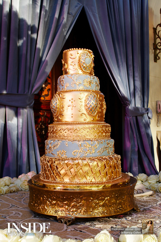 Wedding Cakes Pictures: Gold Theme Wedding Cakes