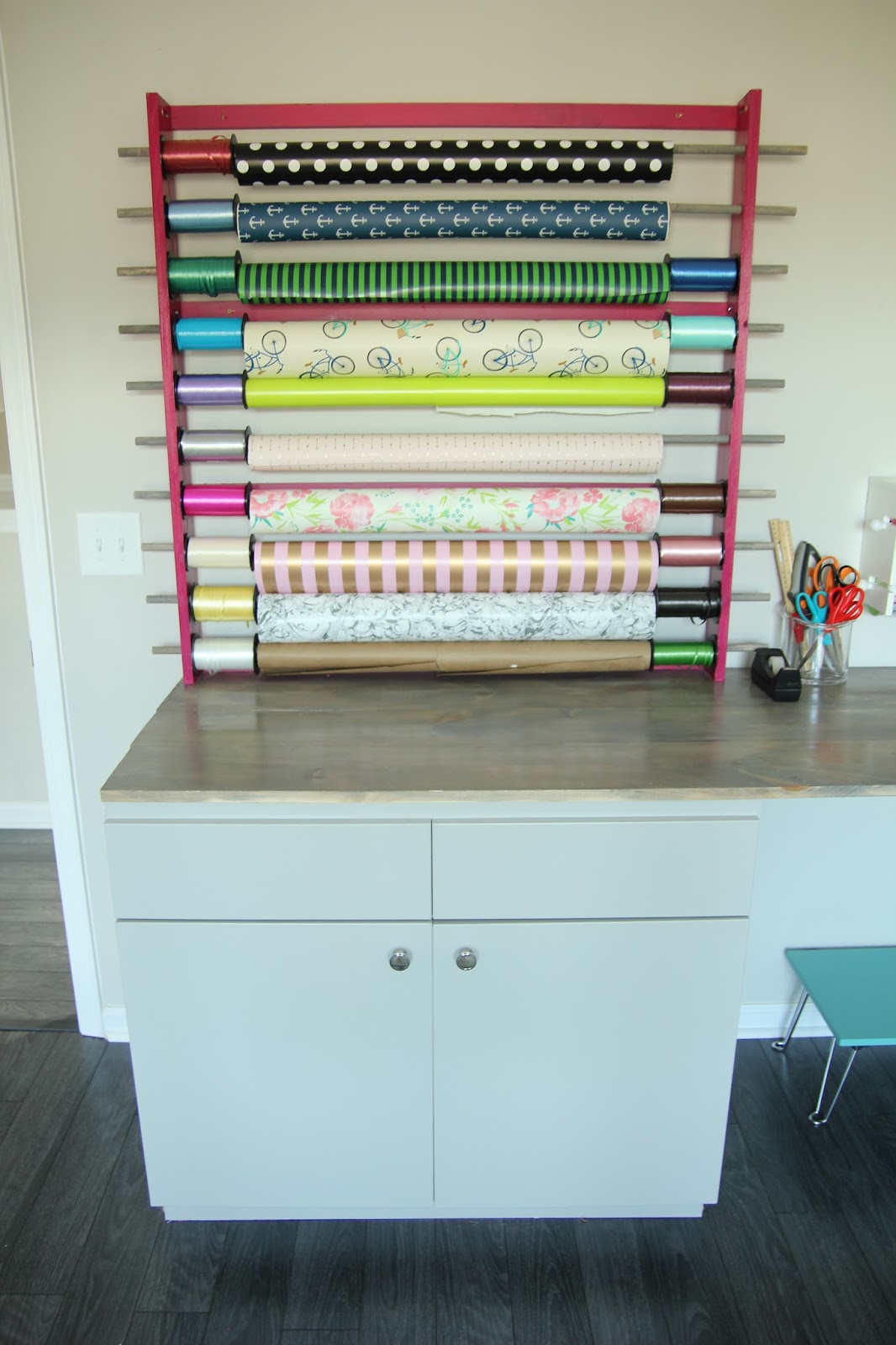 PeaHen Pad DIY wrapping paper rack