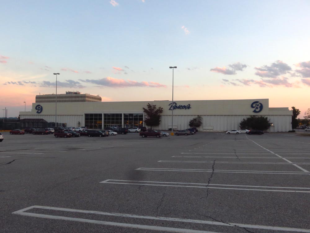 plymouth meeting mall plymouth meeting pa Get directions, reviews and information for plymouth meeting mall in plymouth meeting, pa. plymouth meeting mall plymouth meeting pa Get directions, reviews and information for plymouth meeting mall in plymouth meeting, pa.