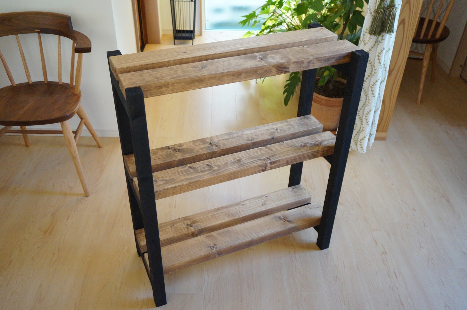Something Good by DIY ： 手作りのステキな何か 久しぶりの木工！外の倉庫用の棚を簡単構造で作ってみました。