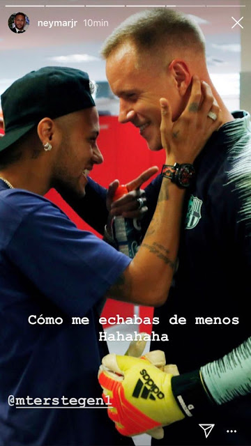 Neymar visita de sorpresa a sus amigos del Barça