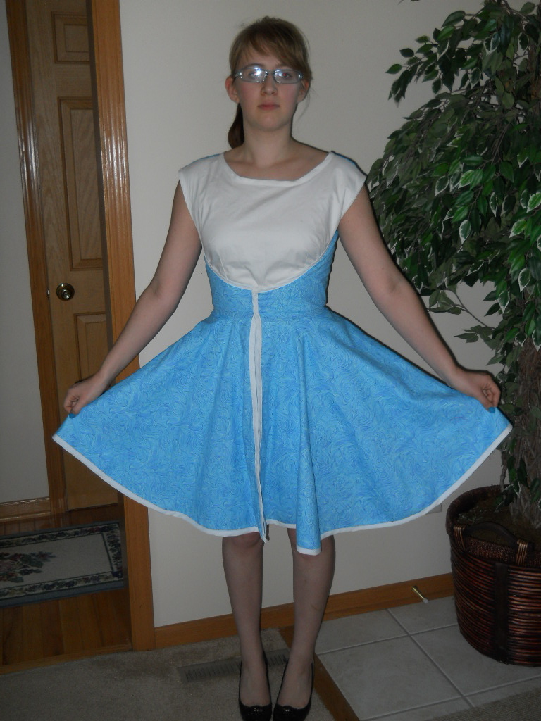 Today in Jen's Sewing Room: Butterick 4790, The Walkaway Dress