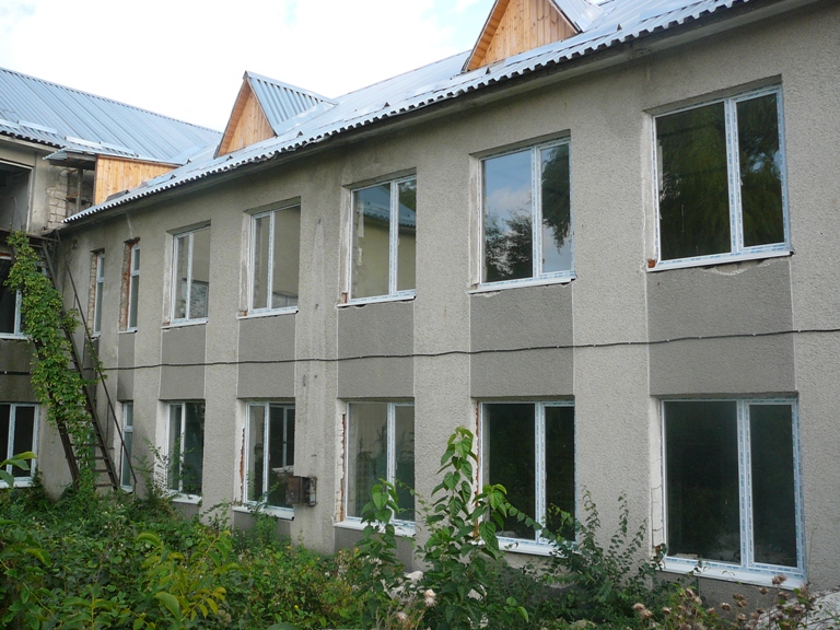 MOLDOVA NISPORENI REAL ESTATE FOR SALE