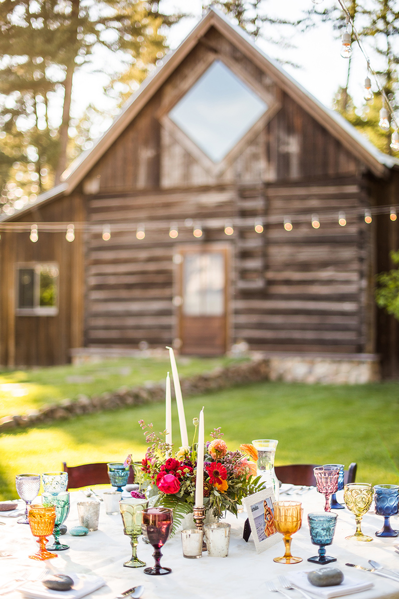 Table Design / Montana Wedding / Photography: Marianne Wiest Photography / Coordination & Styling: Joyce Walkup / Videography: Britney Paige Cinematography / Rentals: The Party Store / Flower & Design: Beargrass Gardens Florals & Events