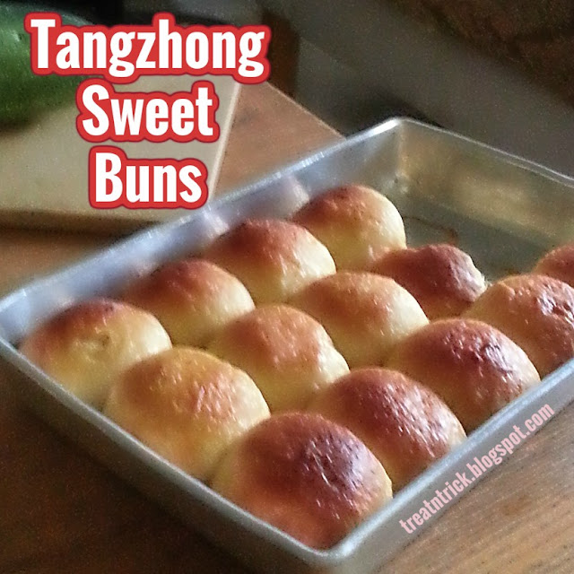 Tangzhong Sweet Buns Recipe @ treatntrick.blogspot.com