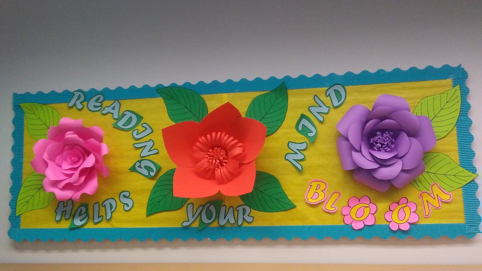 Stanaker Neighborhood Library: Bulletin Board Display: "Reading Helps ...