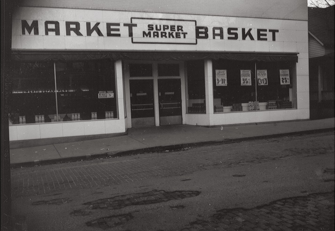 Geneva Historical Society Grocery Shopping in Geneva 1957
