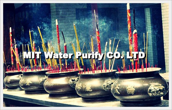 Chinese people via burning an incense stick to tell the Chinese God his wish or dreaming, pray the Chinese God with peace by MIT Water Purify Professional Team Company Limited 