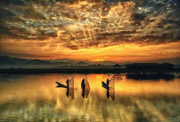 Hamni Juni fotografia pescadores contraluz silhuetas pôr nascer do sol natureza