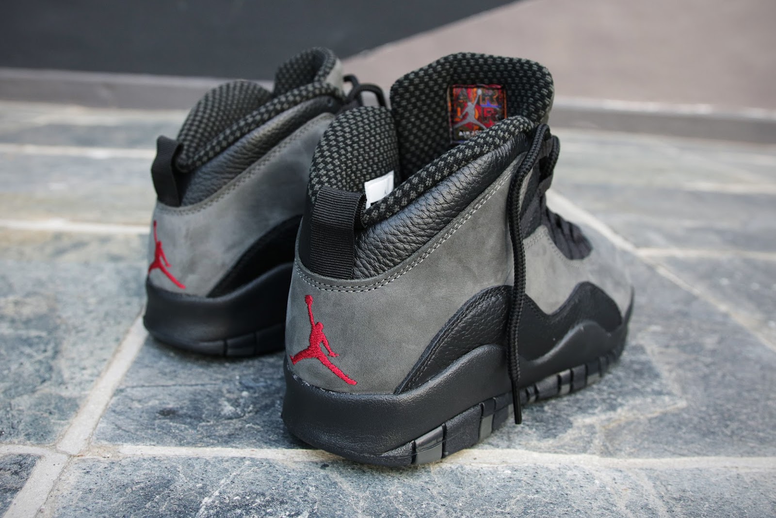 dark shadow jordan 10