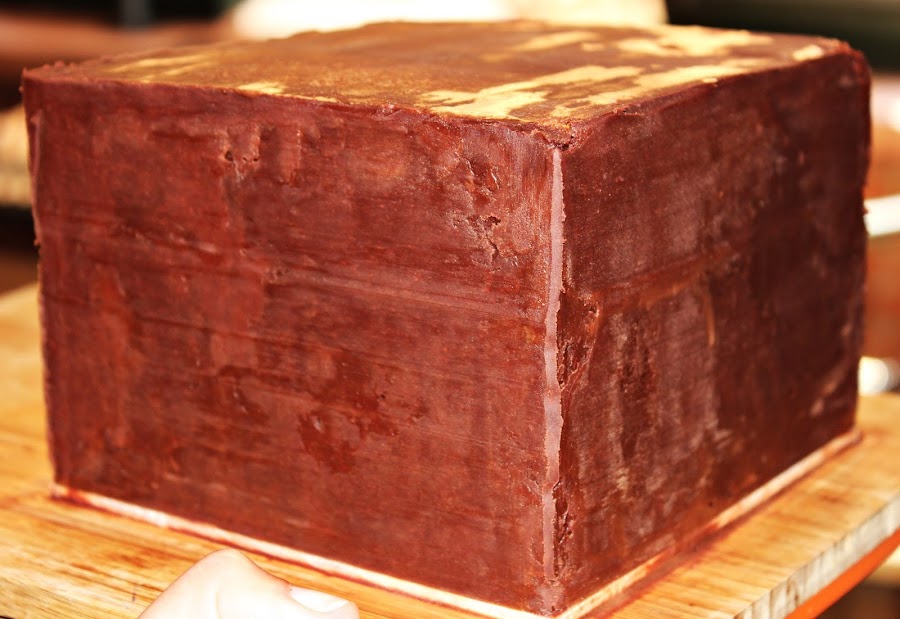 BIZCOCHO BORDES CUADRADOS PARA TARTA FONDANT