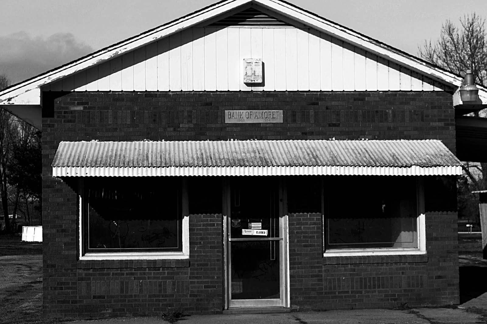 Hip Suburban White Guy Amoret, MO