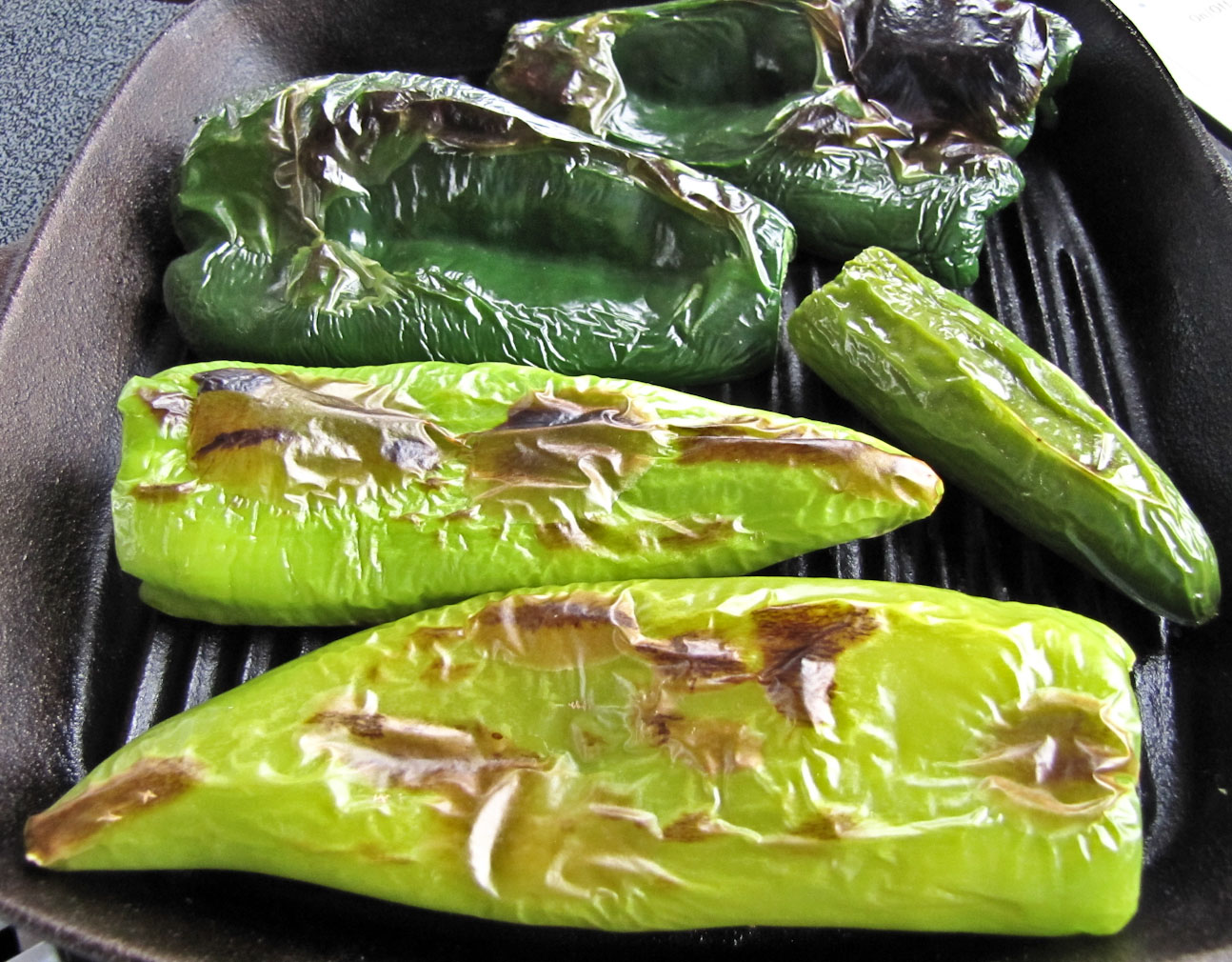 OnTheMoveIn the Galley Crab Cakes with Green Chile Tartar Sauce