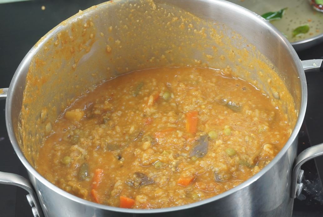 Bisi Bele Bath Recipe / Sambar Sadam | Steffi's Recipes