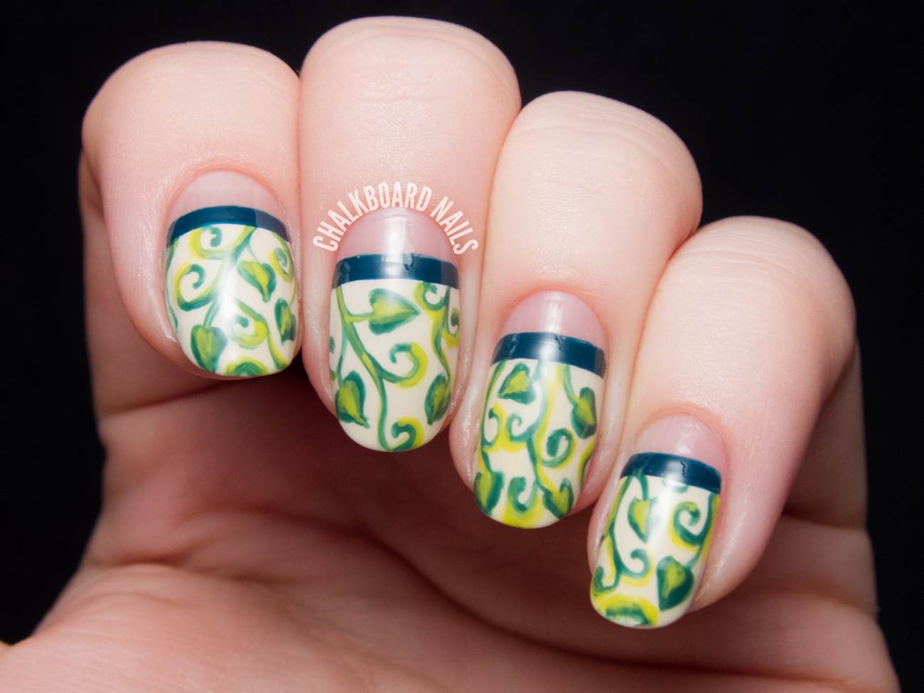 Ivy blocking nail art by @chalkboardnails