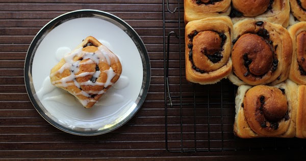 Cookistry: Cherry Swirl Overnight Sweet Rolls #TwelveLoaves
