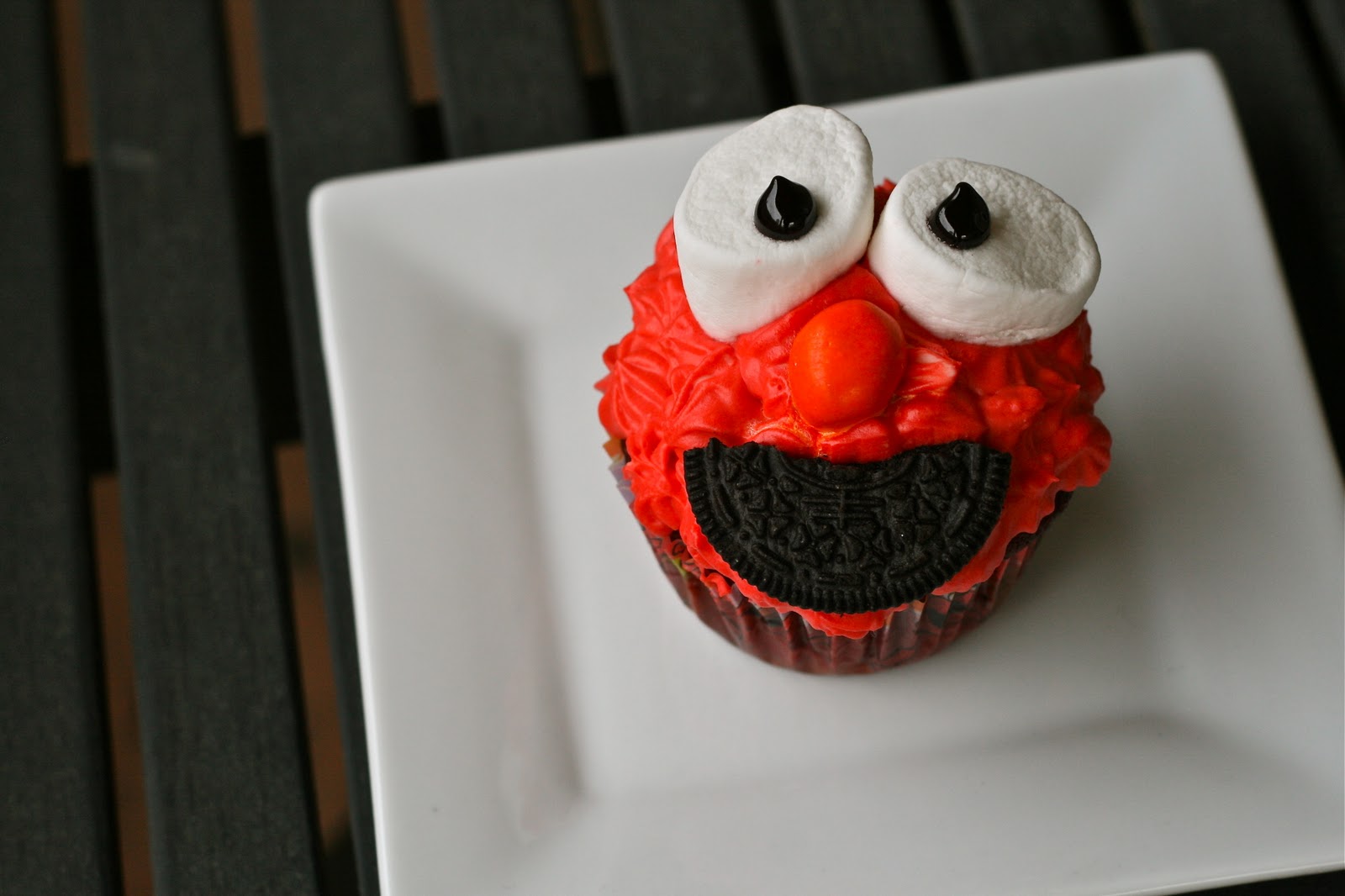 P is for: Party for Jack {&amp; Elmo Cupcakes}