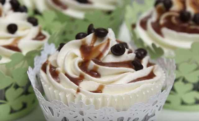 çikolatalı cupcake tarifi nurselin evi