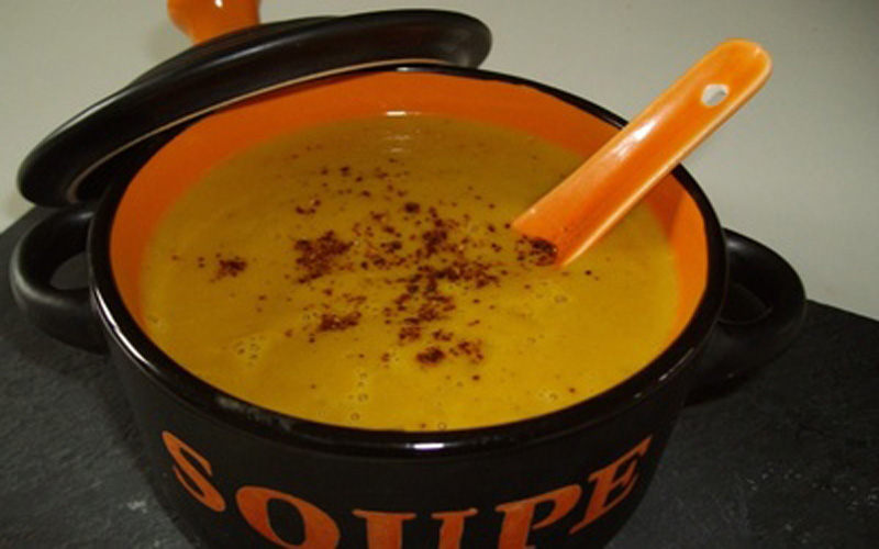 BLOG3 CONSOMMÉ DE VOLAILLE MADRILÈNE AUX PAILLETTES