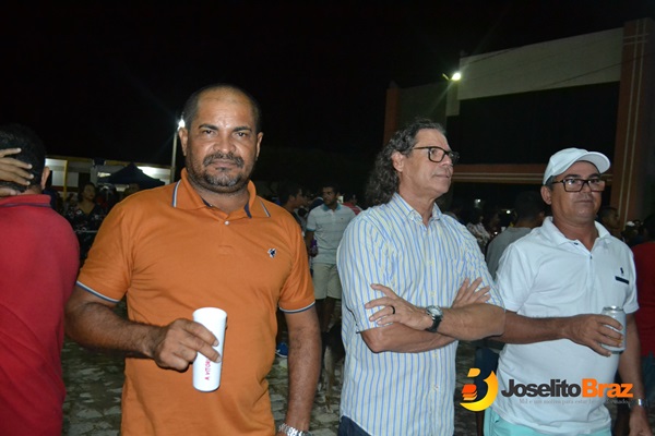 PREFEITO DE GALINHOS COMEMORA COM FESTA DA VITÓRIA