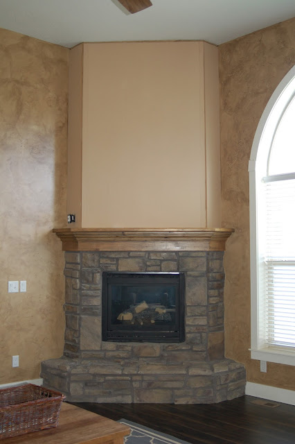 Great Room before photos from www.jengallacher.com. #greatroom #familyroom #familyroommakeover