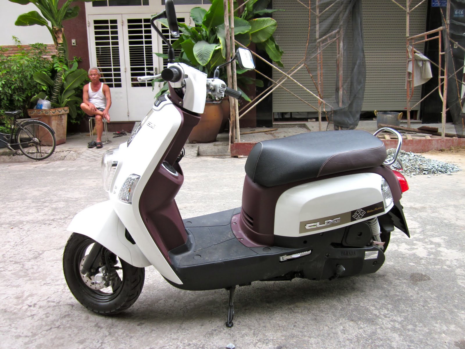 Adventures from Vietnam: Yamaha Cuxi!!