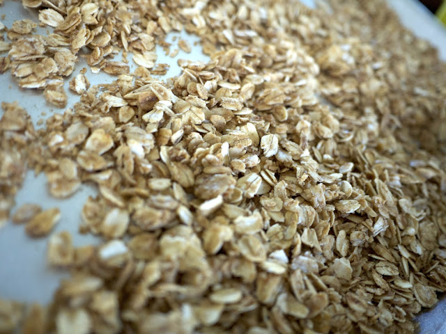 Recipe - Golden Granola | THRIVING WIVES