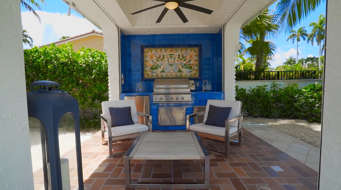 42 Interior Design Photos vs. 501 Riviera Isle Dr, Fort Lauderdale, FL
