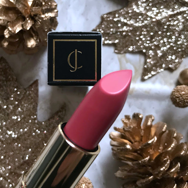 Christmas Gift Ideas With Joan Collins Beauty